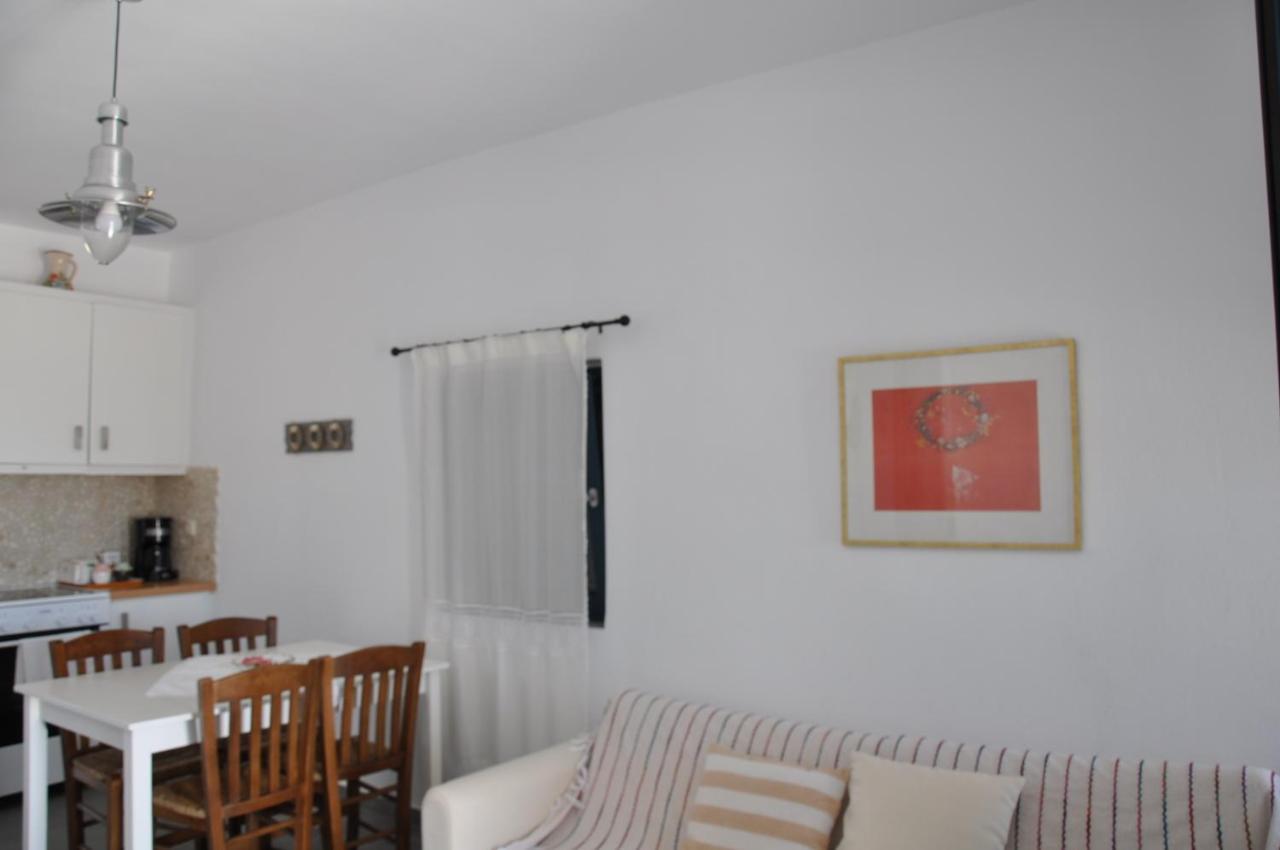 Vegera Beach House, Donoussa Buitenkant foto