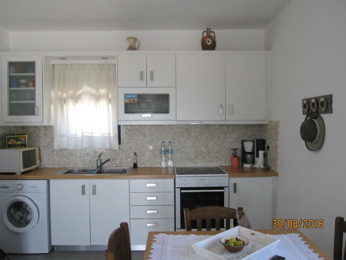 Vegera Beach House, Donoussa Buitenkant foto