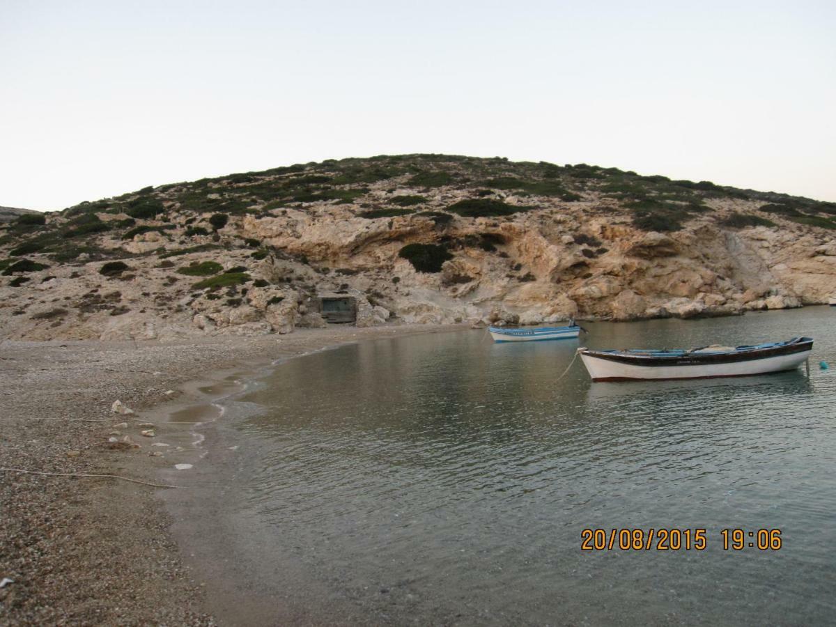 Vegera Beach House, Donoussa Buitenkant foto