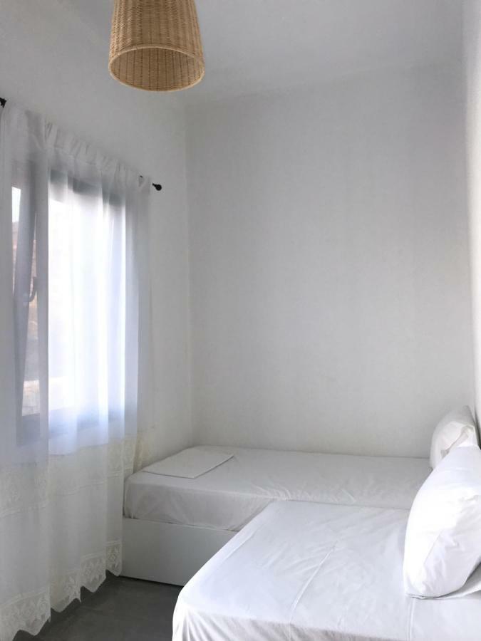 Vegera Beach House, Donoussa Buitenkant foto